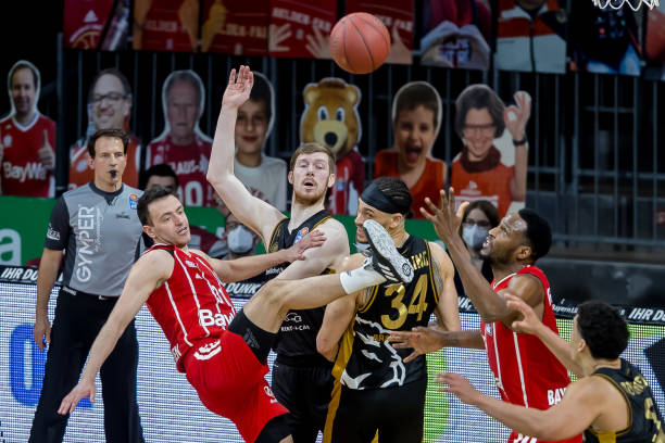 全队的进攻 全队的进攻